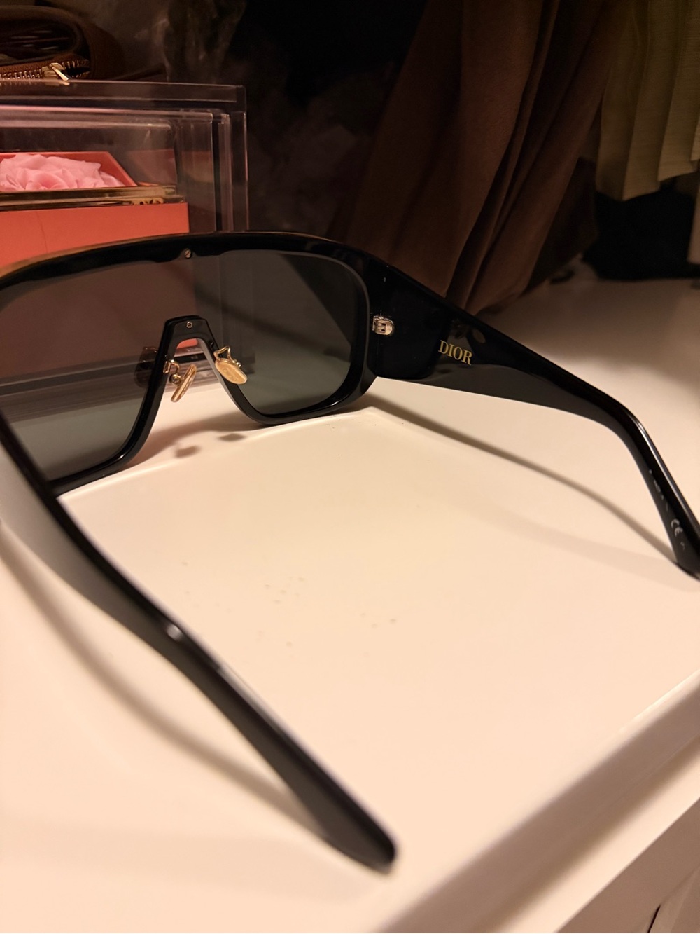 Women Sunglasses - Picture 4 of 4